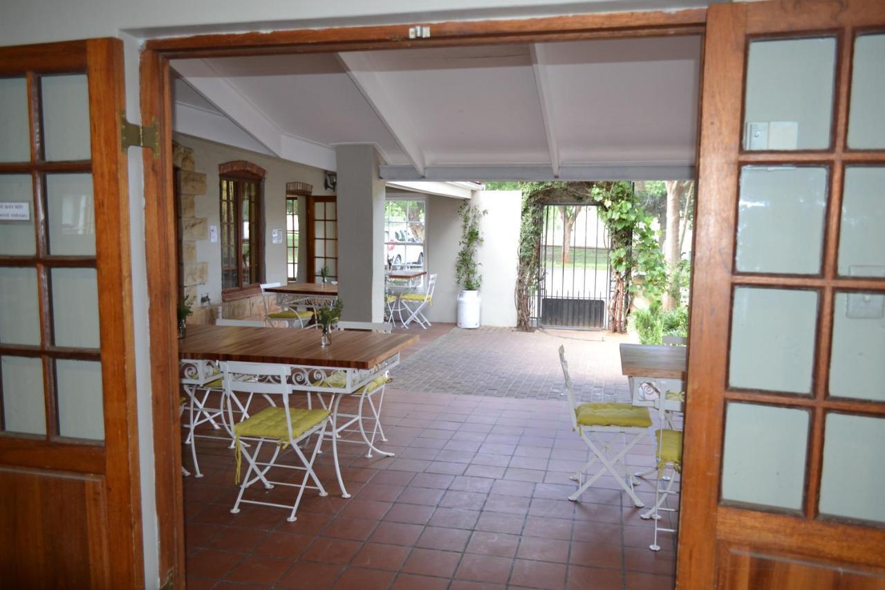 By The Way Guesthouse Clarens Buitenkant foto