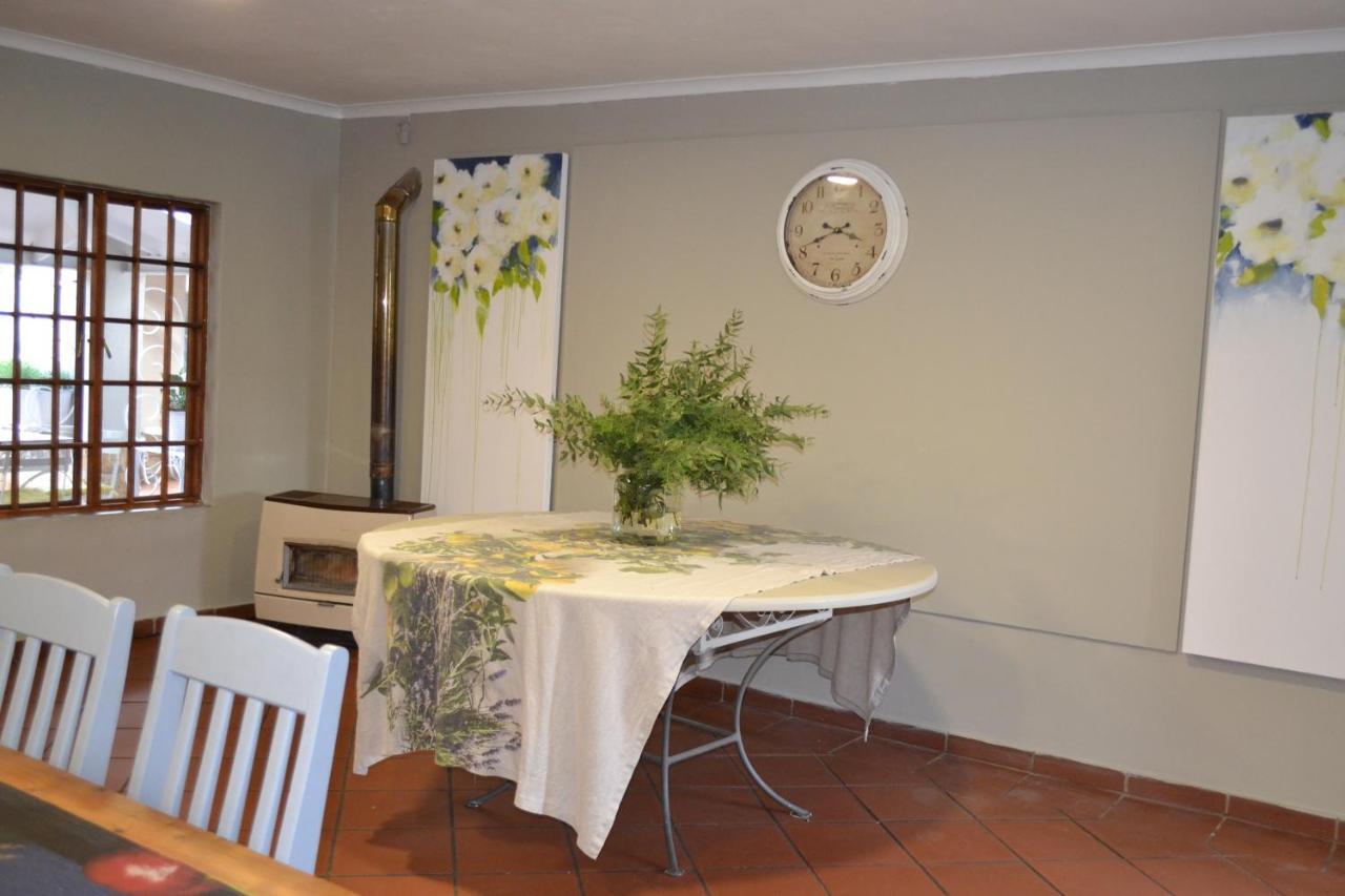By The Way Guesthouse Clarens Buitenkant foto